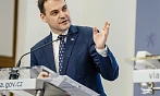 Petr Macinka na tiskové konferenci vlády. Ta řešila mandát prezidenta Petra...