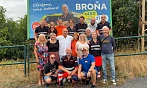 Neobvyklé rozloučení připravili kolegové doktoru Bronislavu Dvořákovi (na...