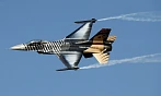 Nácvik tureckého F-16 SOLOTURK na Dnech NATO v Ostravě 2026