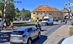 Ignorování červených světel, obcházení závor i hazard se životy cestujících ve...