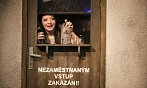 Komedii Mucha, Mucha, Mucha na objednávku pro brněnské Národní divadlo napsal...