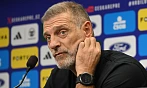 Chorvatský trenér Slaven Brlič na tiskové konferenci před utkáním Ligy národů v...