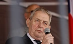 Miloš Zeman na demonstraci proti sjezdu sudetských Němců v Brně. (24. května...