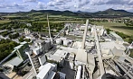 V cementárně Holcim otevřeli novou výrobní linku na kalcinované jíly. (září...