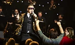 Jiří Ševčík a Pirate Swing Band s filharmoniky a Jankem Ledeckým (prosinec 2024)