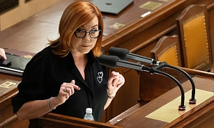 Ministryně financí Alena Schillerová ve Sněmovně (25. srpna 2026)