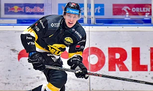 Devatenáctiletý útočník litvínovské hokejové Vervy Viktor Šámal.
