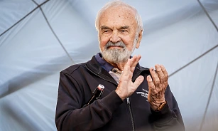 Zdeněk Svěrák se zúčastnil oslav Divadla Járy Cimrmana v Příchovicích. (27....