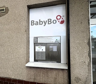 V nemocnici v Roudnici nad Labem začal sloužit babybox nové generace – moderní...