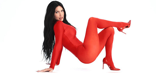 Megan Foxová v reklamě na lék proti erektilní dysfunkci.