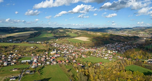 Obec Ratiboř na Vsetínsku je soběstačná díky výrobě vlastní energie. (srpen...