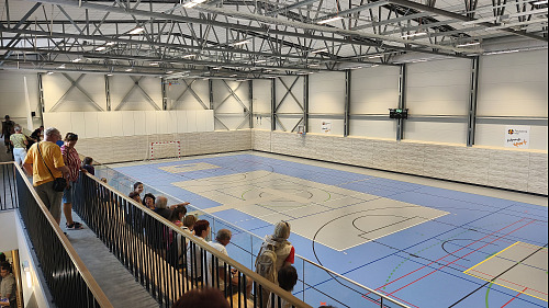 Nová tělocvična v Letohradě nabízí kromě sportoviště a zázemí i 200 míst pro...