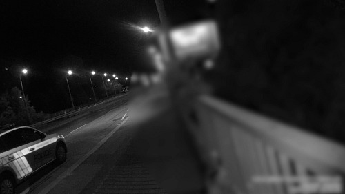 Mám zavolat tátovi? Dáš mi číslo? Policisté zabránili muži v sebevraždě