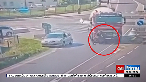 Nákladní vůz převálcoval cyklistku v Žatci