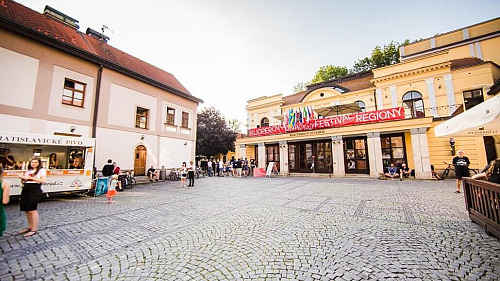Mezinárodní divadelní festival Regiony v Hradci Králové