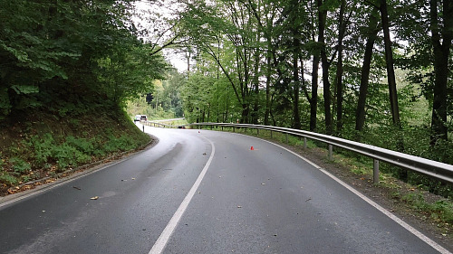 Mladý motorkář zemřel na mokré silnici na Orlickoústecku. (22. září 2026)