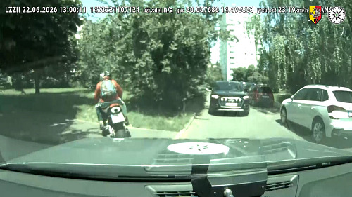 Policie stíhala ujíždějícího zdrogovaného řidiče motocyklu