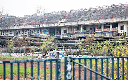 Starý brněnský stadion za Lužánkami sice díky rozlučce Petra Švancary na čas...