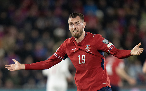 Tomáš Chorý svedl s dánskou obranou velké množství soubojů.