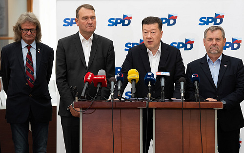 Miroslav Ševčík, Radim Fiala, Tomio Okamura a Radek Koten z SPD na tiskové...