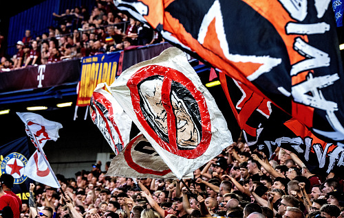 Sparťanští fanoušci před derby proti Slavii