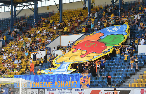 Tepličtí fanoušci během utkání s Bohemians.