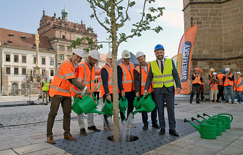 Město Plzeň dokončuje 1. etapu rekonstrukce náměstí Republiky. Ta zahrnula...