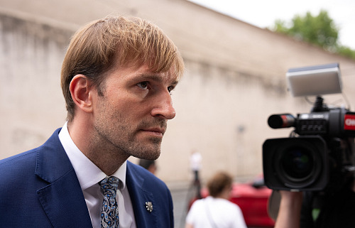 Ministr zdravotnictví Adam Vojtěch před jednáním s ministryní financí Alenou...