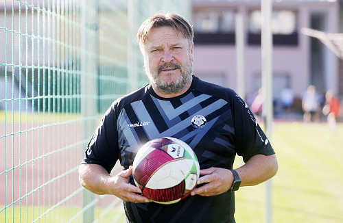 Bývalý sparťanský záložník a reprezentant, vicemistr Evropy Martin Frýdek od...