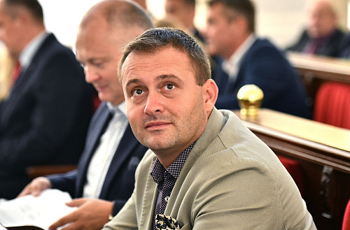 Někdejší znojemský starosta Jan Grois po volbách vystoupil ze zastupitelského...