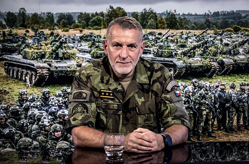 Hostem pořadu Rozstřel je Miroslav Hlaváč, nově  jmenovaný náčelník Generálního...