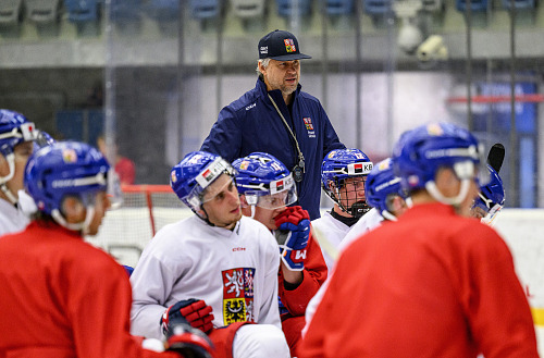 Jan Tomajko vede hokejovou reprezentaci juniorů.