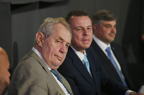 Bývalý prezident vystoupil jako jeden z hlavních řečníků na semináři nazvaném...