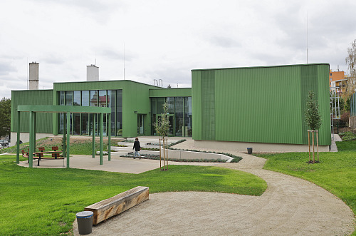 Ve Velkém Meziříčí se po rekonstrukci za 90 milionů korun po roce a půl...