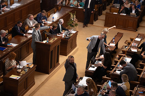 Jednání Poslanecké sněmovny. Elektronická evidence tržeb. (15. července 2026)
