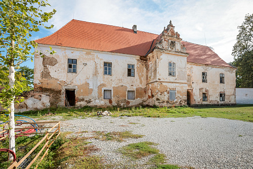 Architekt a vizionář Milan Veselý od roku 2021 dává nový život panství v obci...
