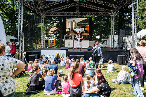 Celým festivalovým cyklem Chutě kraje 2026 bude provázet herečka a moderátorka...