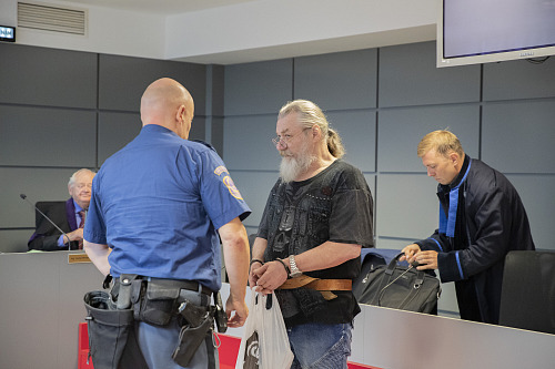 Jan Fišara je obžalovaný z toho, že před olomouckým barem bodl do břicha jiného...