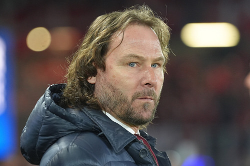 Reprezentační manažer Pavel Nedvěd před začátkem barážového utkání s Dánskem.