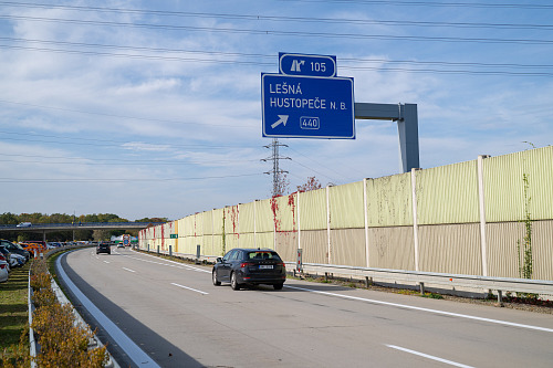 Silničáři otevřeli tzv. Palačovskou spojku u Valašského Meziříčí. Cesta první...