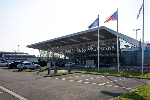 Odbavovací hala mošnovského letiště