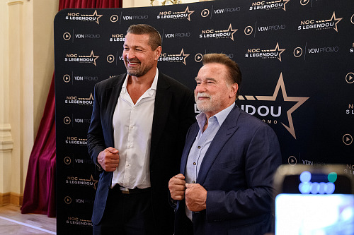 Arnold Schwarzenegger (vpravo) a Petr Jákl na akci Noc s legendou (18. června...