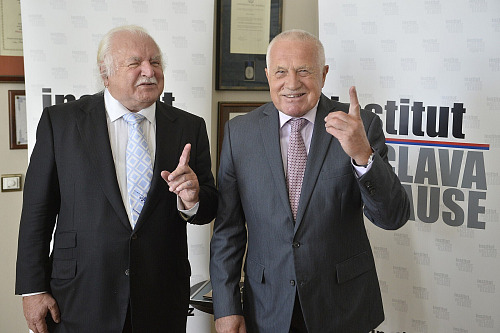 Milana Knížáka pojilo s Václavem Klausem hluboké přátelství. (22. září 2015)