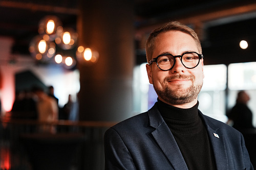 Volební štáb TOP 09. Předseda Matěj Ondřej Havel. (10. října 2026)