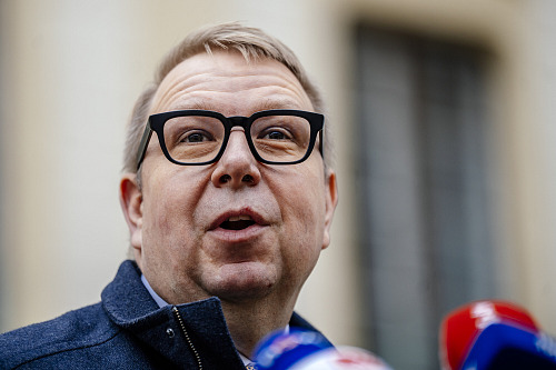 Aleš Juchelka (ANO) odchází po konzultacích s prezidentem Petrem Pavlem. (1....