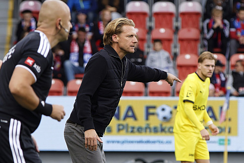 Plzeňský trenér Radoslav Kováč během utkání proti Mladé Boleslavi