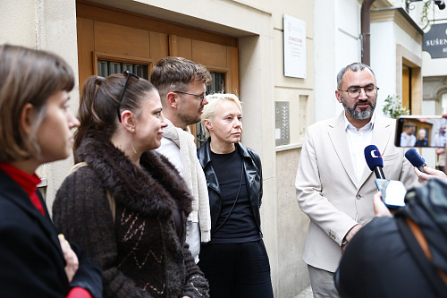 Povolební vyjednávání v Brně. Jakub Hruška jedná s dalšími lídry o široké...