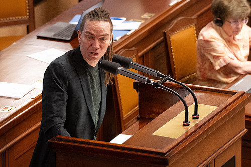 Sněmovna projednává návrh zákona o státním rozpočtu České republiky na rok...