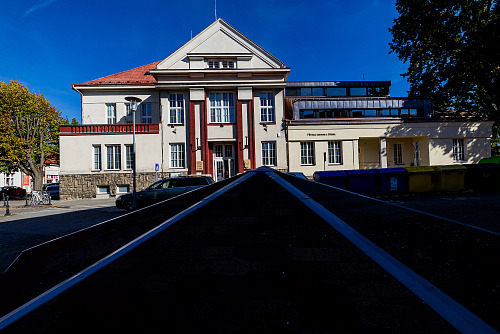 Knihovna v Jičíně prošla obnovou za 83 milionů korun. (29. září 2026)