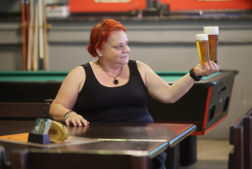 Marta Čumrová, které nikdo neřekne jinak než Mikina, patří k lidem, kteří svou...